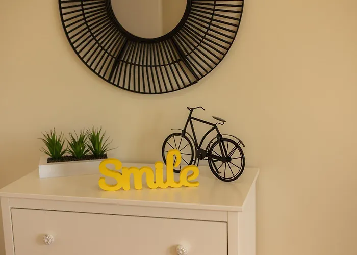 House At The Sea 蓬塔德尔加达