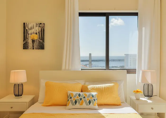 House At The Sea 蓬塔德尔加达